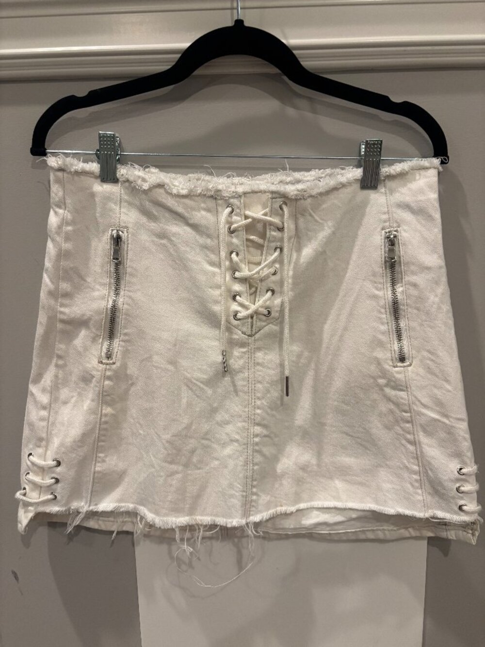 BLANKNYC Women's White Denim Mini Skirt Size 28